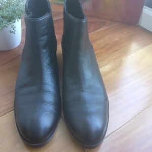 NEW Cole Haan Black Chelsea Boots 9